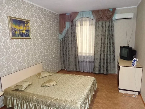 Однокомнатная посуточно в Черкассах. ул. Небесной Сотни, 35 &mdash; 1001206360 изображение 1
