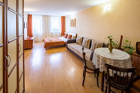 1 room daily in Lviv. Galitskiy district, Knyazya Romana St., 28 &mdash; 1842648034 image 4