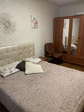 Трехкомнатная посуточно в Кропивницком. Подольский район, ул. Преображенская, 6 &mdash; 1001495846 изображение 1