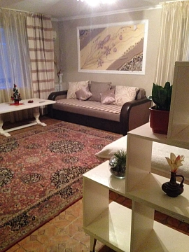 1 room daily in Kropyvnytskyi (Kirovohrad). Krepostnoj district, Preobrazhenskaya St., 8 &mdash; 1208773789 image 3