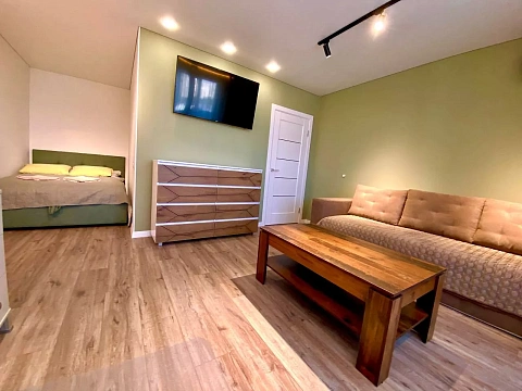 1 room daily in Uzhhorod. Minayskaya St., 15 &mdash; 1001587376 image 1