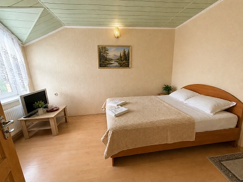 mini-hotels daily in Vinnytsia. Vladimira Svidzinskogo St., 2 &mdash; 1001719449 image 2