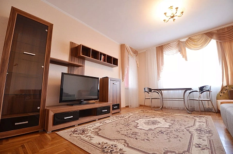 1 room daily in Mykolayiv. TSentralnyy district, Nikolskaya St., 56 &mdash; 1931743437 image 2