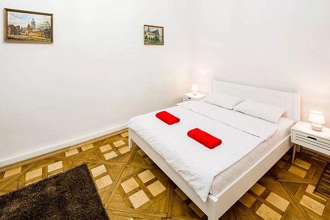 3 rooms daily in Lviv. Galitskiy district, Valovaya St., 14 &mdash; 1000715716 image 6