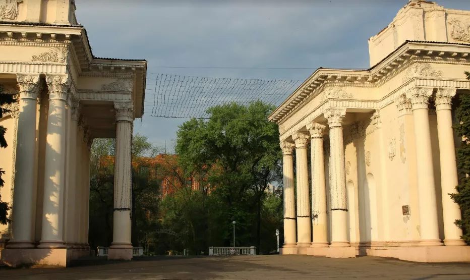 Центральный вход в парк Шевченка