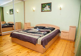 Квартири подобово в Дніпровському районі (25)