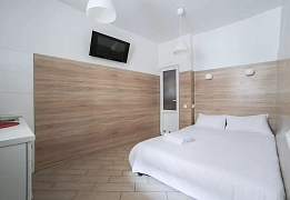 1 room daily in Lviv. Galitskiy district, Kulisha St., 14 &mdash; 1001130636 image 1