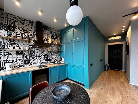 1 room daily in Odesa. Primorskiy district, Kamanina St., 16 &mdash; 1001588753 image 1