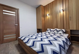Квартири подобово в Деснянському районі (30)