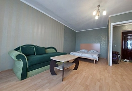 Луцк: квартиры посуточно с балконом (17)