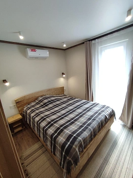 house daily in Yaremche. Svobody St., 245а &mdash; 1001084233 image 5