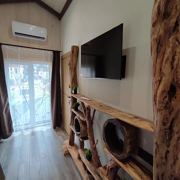 house daily in Yaremche. Svobody St., 245а &mdash; 1001084233 image 9