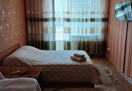 Двухкомнатная посуточно в Каменце-Подольском. ул. Зарванская, 5 &mdash; 1001590791 изображение 1