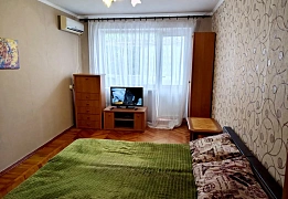 Квартири подобово в Салтівському районі (82)