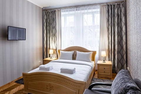 2 rooms daily in Lviv. Galitskiy district, . Svobody Ave., 31 &mdash; 1001012521 image 1